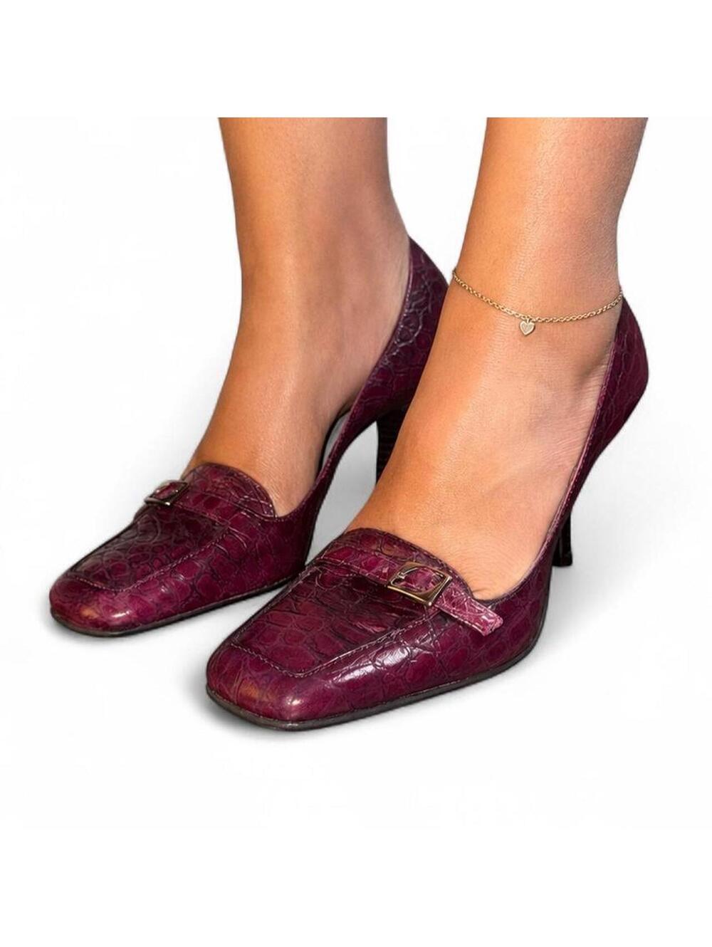 Vintage BCBG Paris burgundy croc embossed buckle heels
